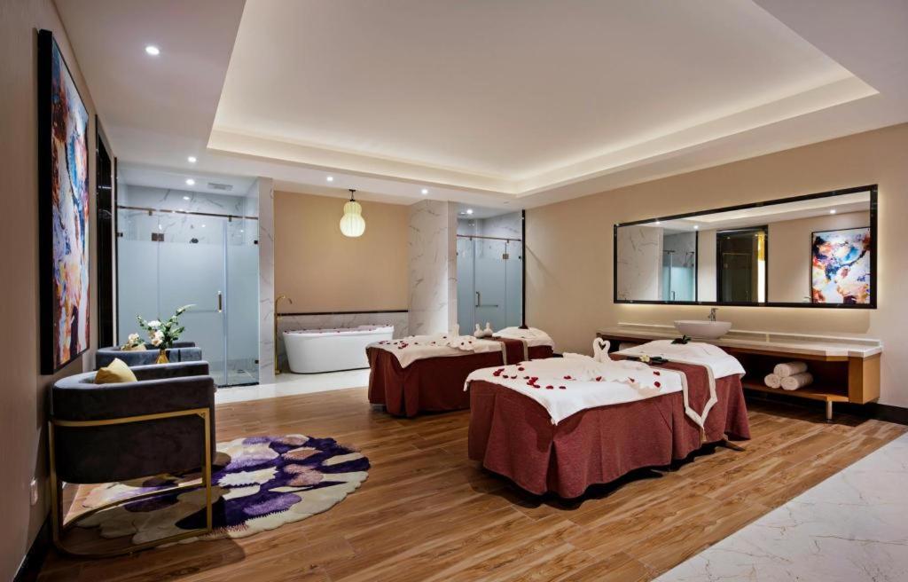 Cheermore Recreation Hotel Guangzhou Zhimao Yuan Ecological Spa Leisure Hotel Buitenkant foto