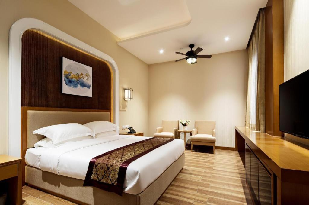 Cheermore Recreation Hotel Guangzhou Zhimao Yuan Ecological Spa Leisure Hotel Buitenkant foto