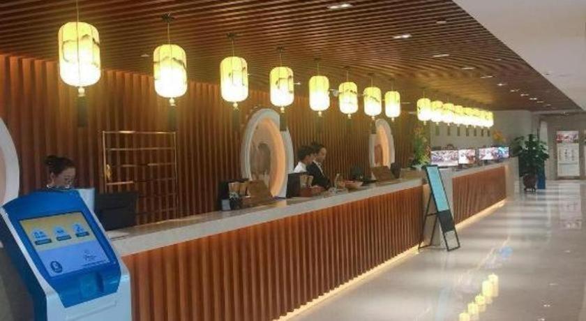 Cheermore Recreation Hotel Guangzhou Zhimao Yuan Ecological Spa Leisure Hotel Buitenkant foto